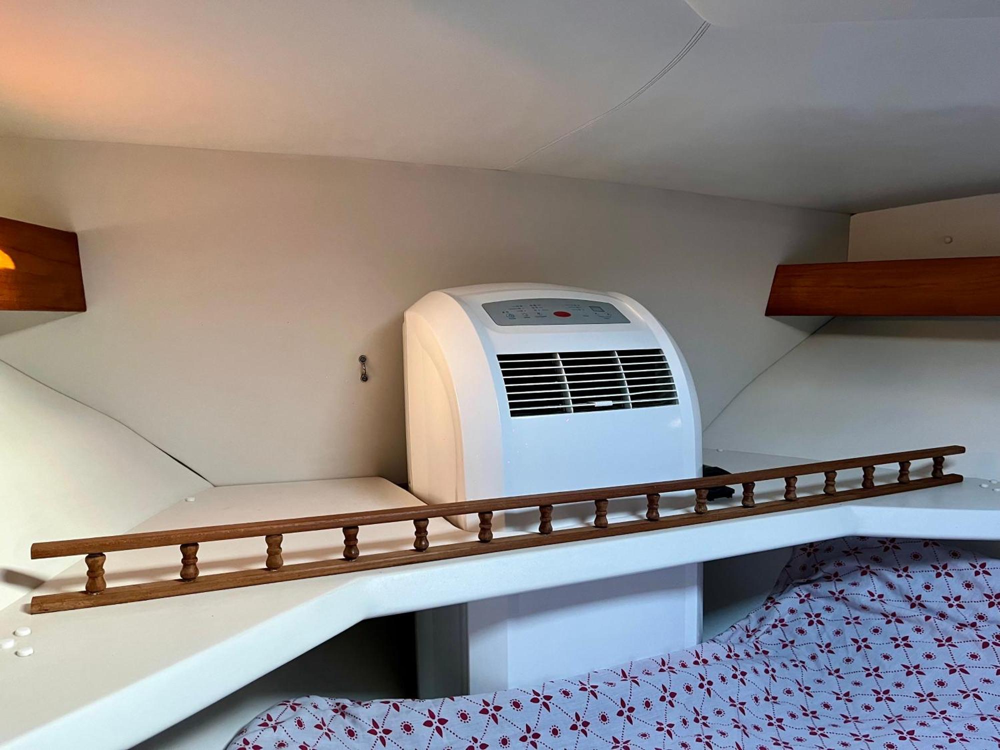 Cozy private two rooms yacht in Barcelona - Port Fórum Sant Adria de Besos Exterior foto